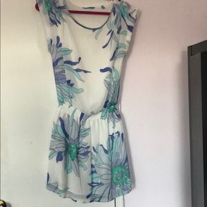 Tori Richard NWOT White & Blue Floral Dress